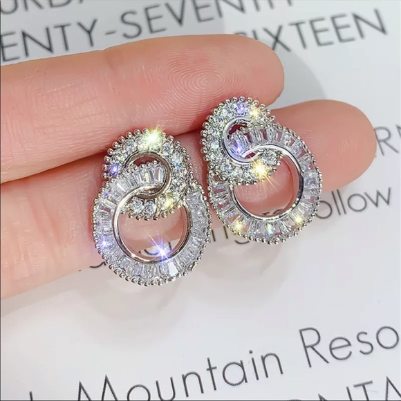 NEW Bling 925 Sterling Silver Rhinestone Earrings - Picture 3 of 5